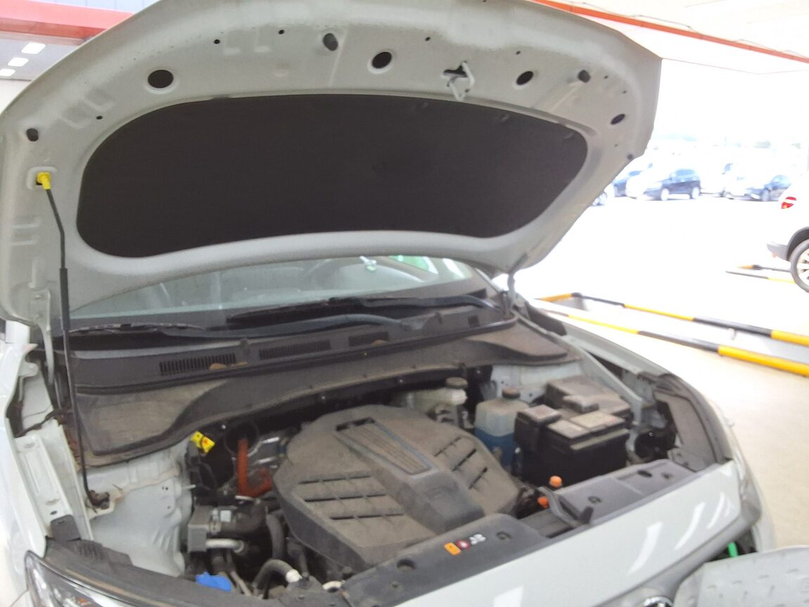 HYUNDAI KONA ELECTRIC EV MODERN 2020 - zdjęcie 18