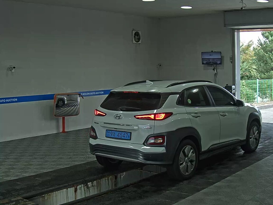 HYUNDAI KONA ELECTRIC EV MODERN 2020 - zdjęcie 5