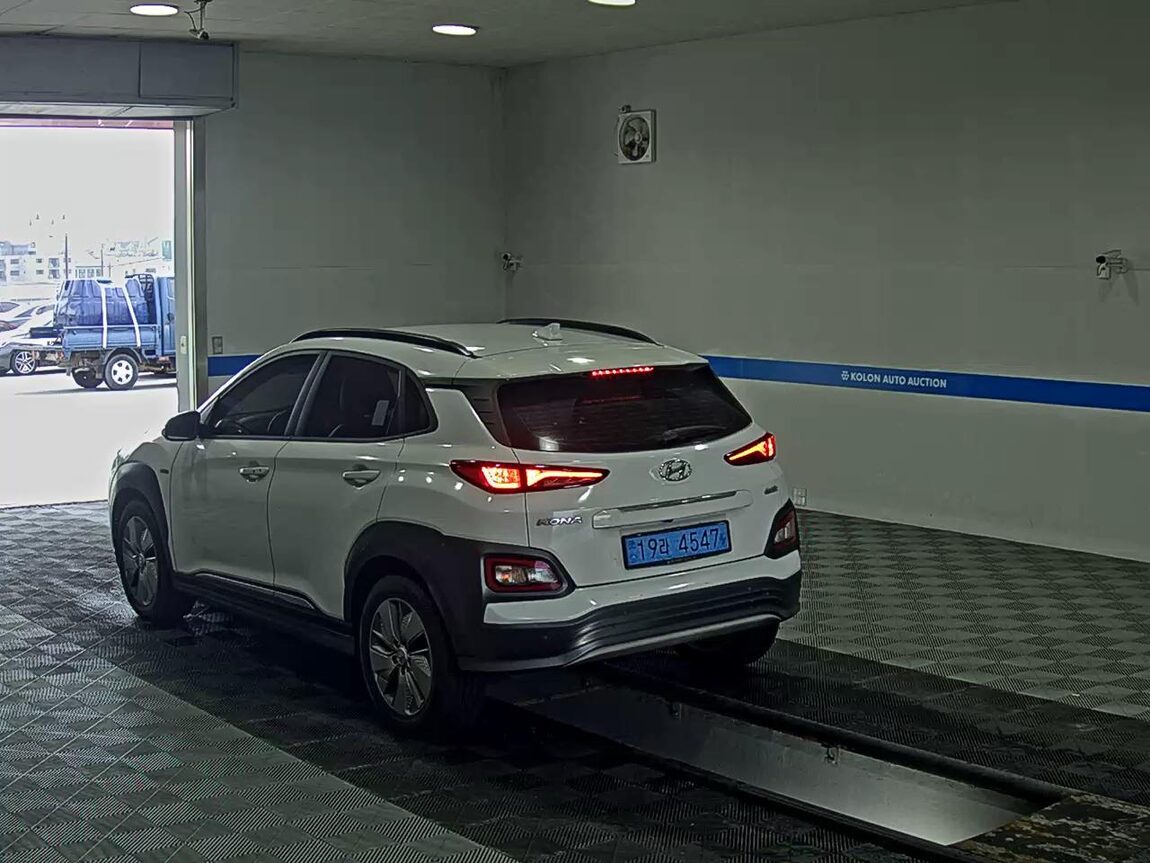 HYUNDAI KONA ELECTRIC EV MODERN 2020 - zdjęcie 6