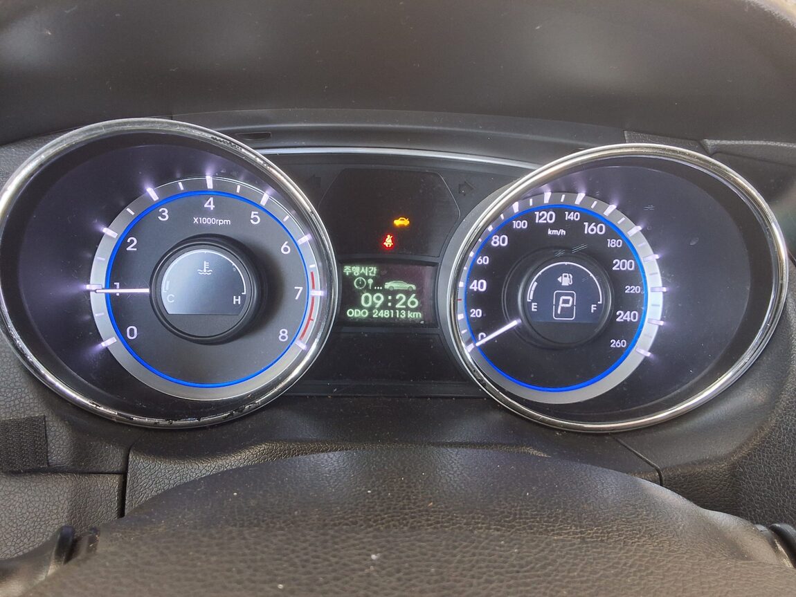 HYUNDAI SONATA THE BRILLIANT LPi RENTAL CAR SMART 2014 - zdjęcie 9