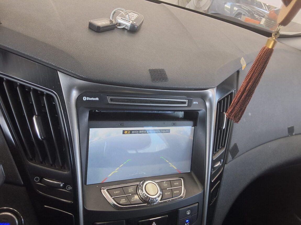 HYUNDAI SONATA THE BRILLIANT LPi RENTAL CAR SMART 2014 - zdjęcie 17