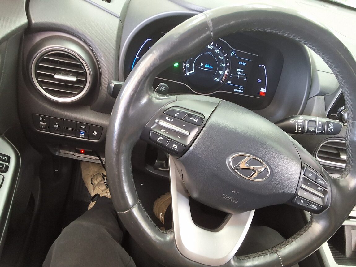 HYUNDAI KONA ELECTRIC EV MODERN 2020 - zdjęcie 23