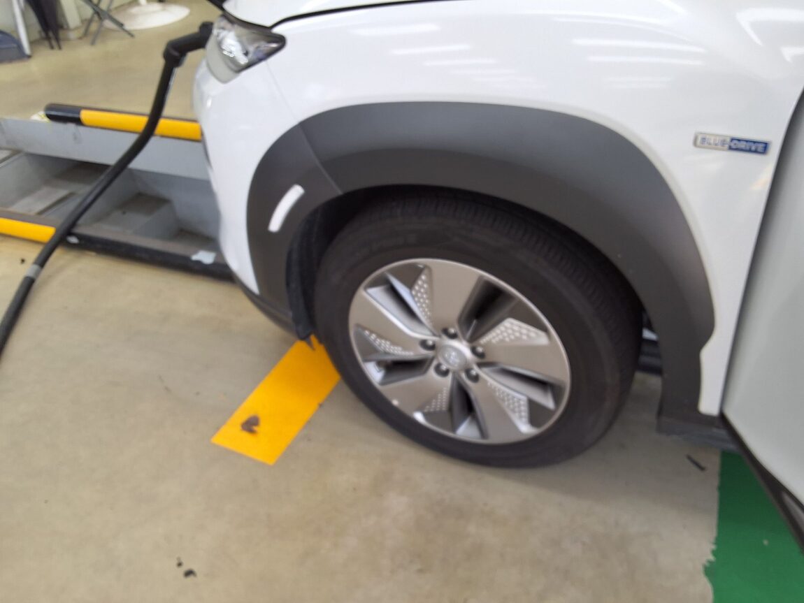 HYUNDAI KONA ELECTRIC EV MODERN 2020 - zdjęcie 19