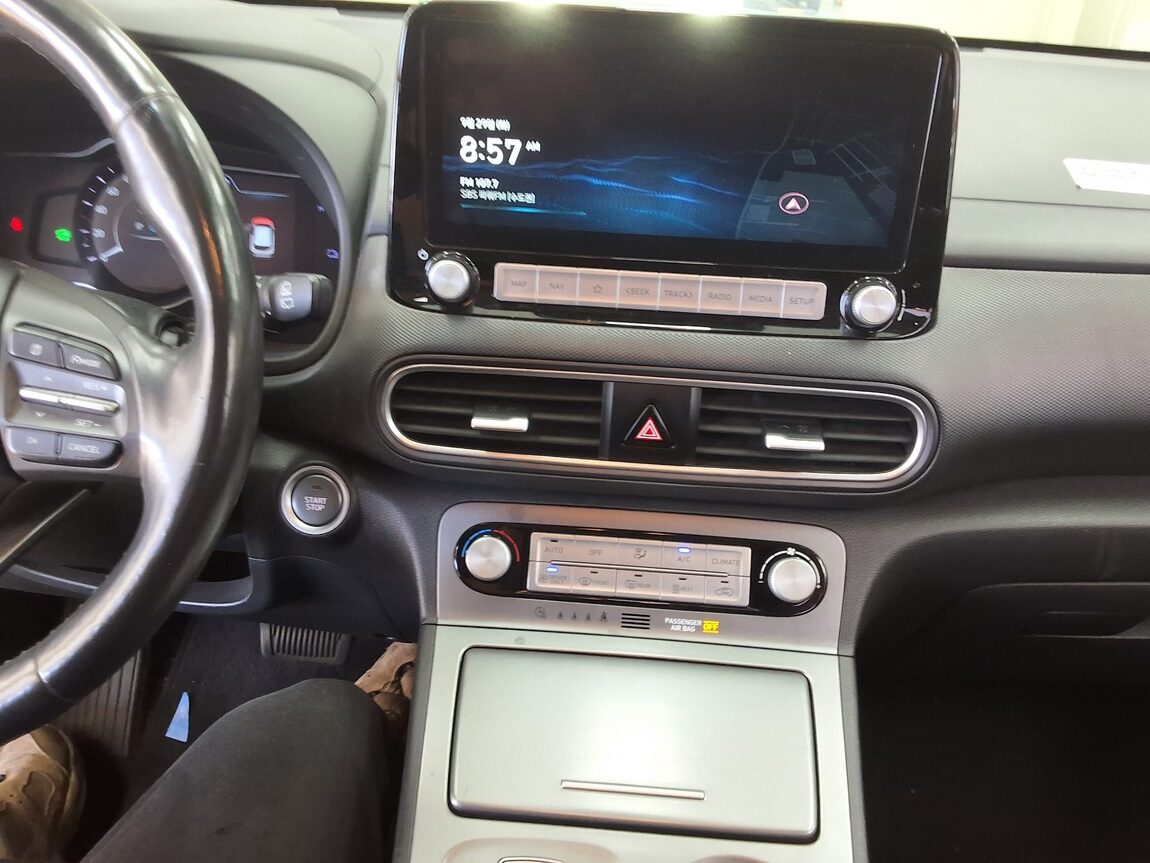 HYUNDAI KONA ELECTRIC EV MODERN 2020 - zdjęcie 24