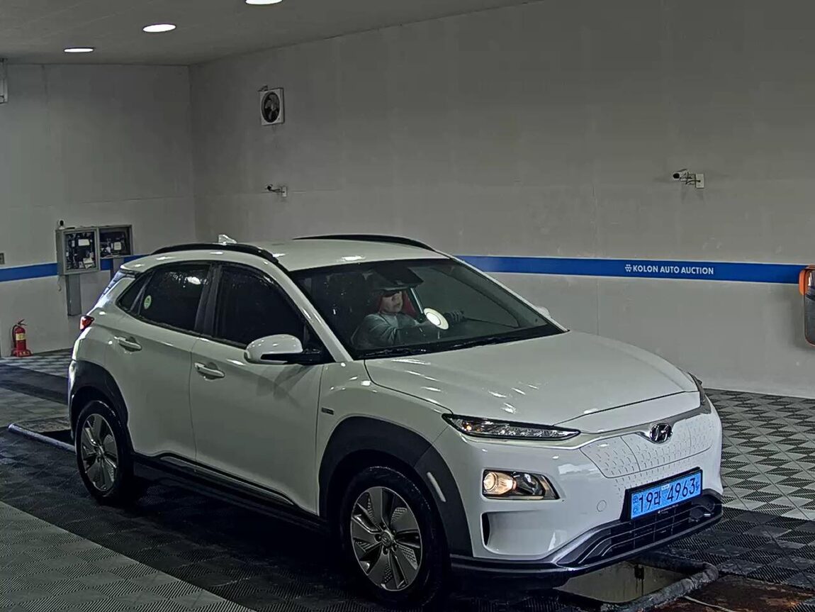 HYUNDAI KONA ELECTRIC EV MODERN 2020 - zdjęcie 3
