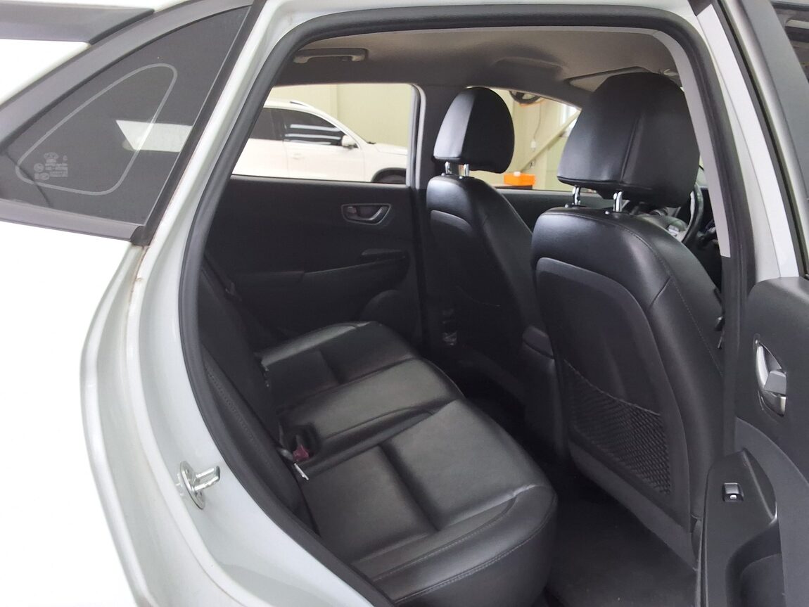 HYUNDAI KONA ELECTRIC EV MODERN 2020 - zdjęcie 14