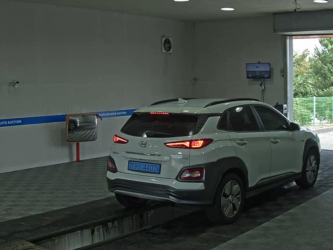 HYUNDAI KONA ELECTRIC EV MODERN 2020 - zdjęcie 5