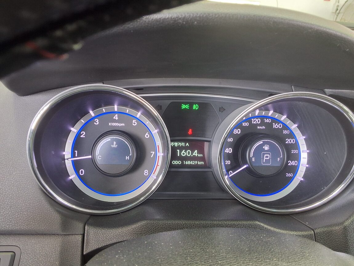HYUNDAI YF SONATA LPI DISABLED VEHICLE LUXURY 2011 - zdjęcie 9