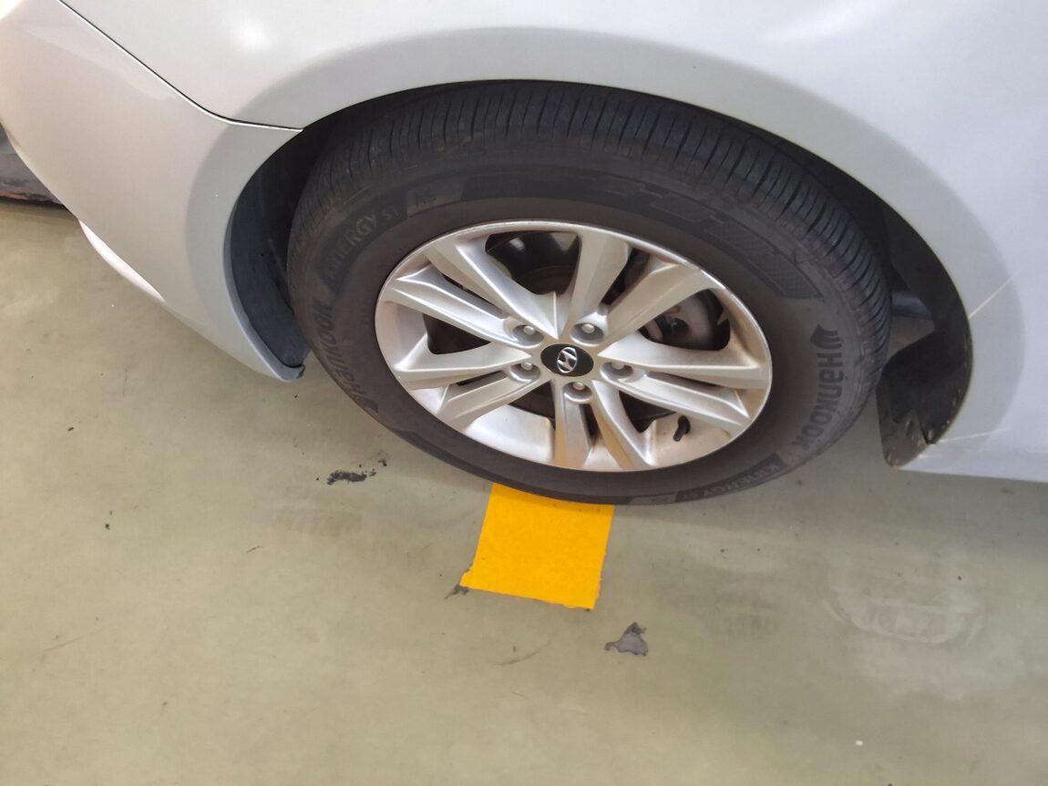 HYUNDAI YF SONATA LPI DISABLED VEHICLE LUXURY 2011 - zdjęcie 21