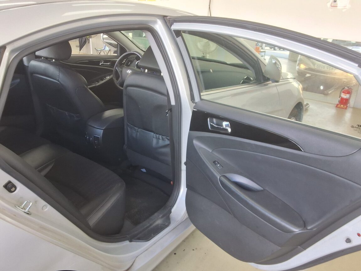 HYUNDAI YF SONATA LPI DISABLED VEHICLE LUXURY 2011 - zdjęcie 13