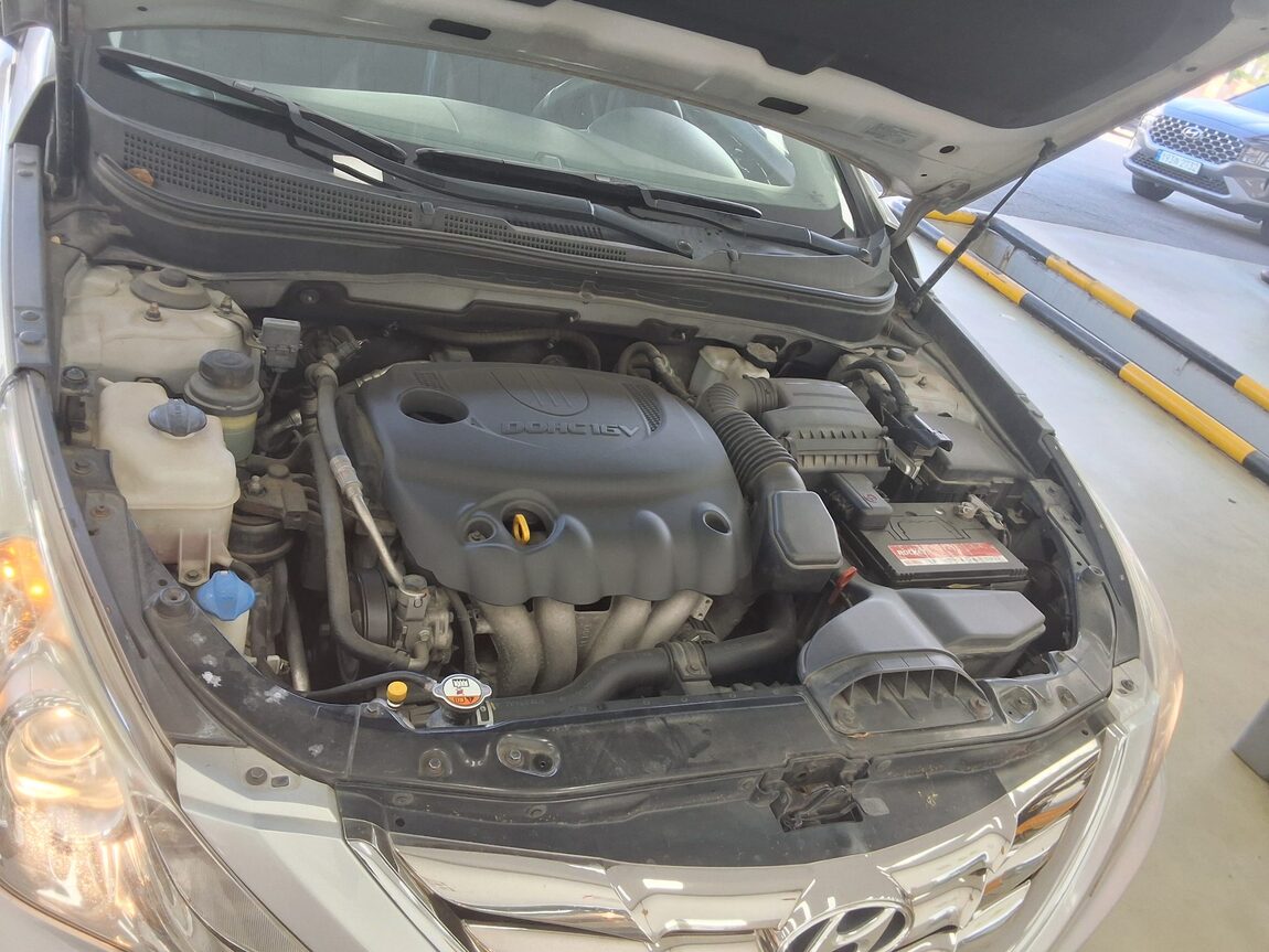 HYUNDAI YF SONATA LPI DISABLED VEHICLE LUXURY 2011 - zdjęcie 19