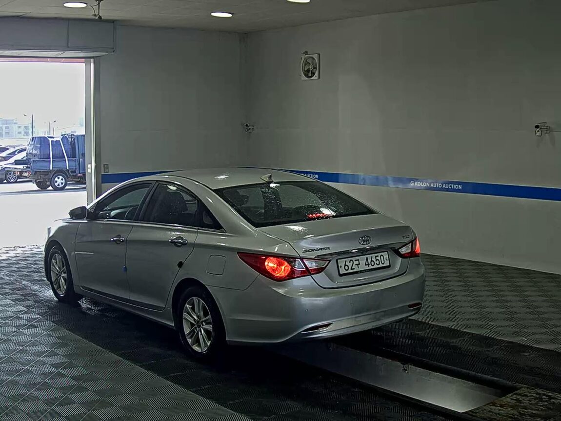 HYUNDAI YF SONATA LPI DISABLED VEHICLE LUXURY 2011 - zdjęcie 6
