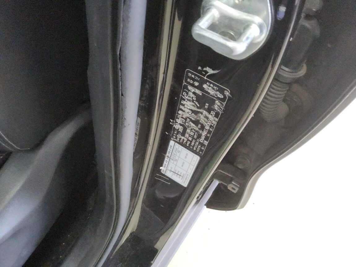KIA SPORTAGE THE BOLD R2.0 DIESEL 2WD PRESTIGE 2019 - zdjęcie 16