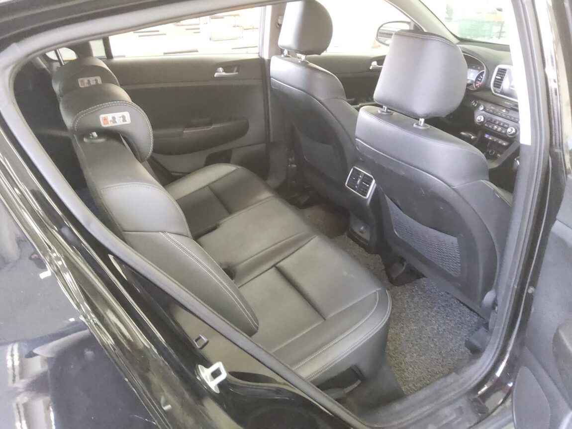 KIA SPORTAGE THE BOLD R2.0 DIESEL 2WD PRESTIGE 2019 - zdjęcie 13