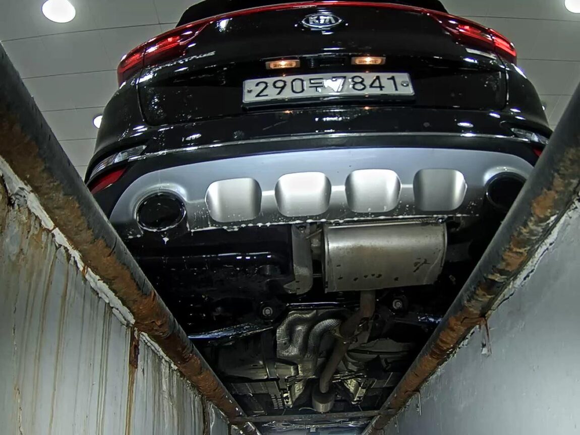 KIA SPORTAGE THE BOLD R2.0 DIESEL 2WD PRESTIGE 2019 - zdjęcie 8
