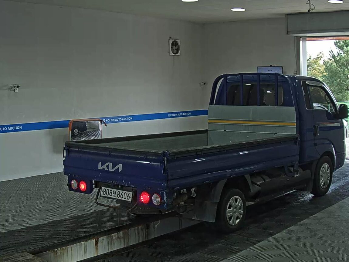 KIA THE NEW BONGO III CARGO 1 TON LPG KING CAB EXTRA LONG WHEELBASE GL 2022 - zdjęcie 5