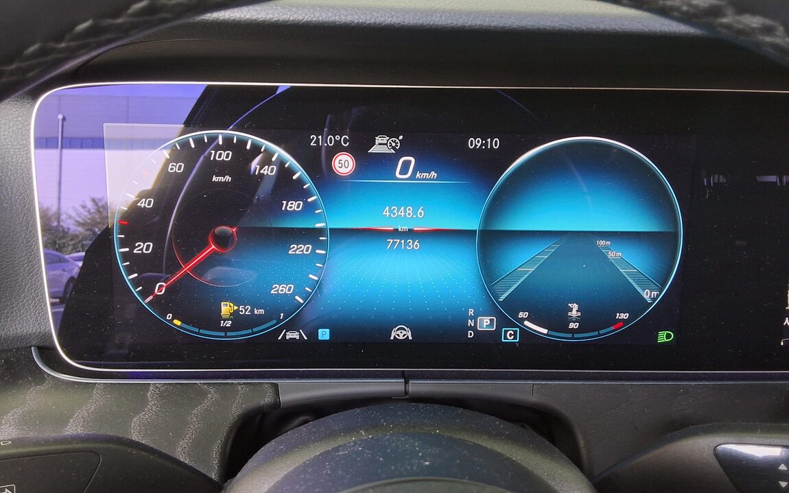 MERCEDES-BENZ E-CLASS (5TH GEN) E250 AVANTGARDE 2022 - zdjęcie 9
