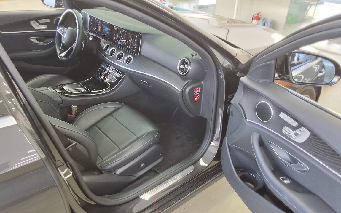 MERCEDES-BENZ E-CLASS (5TH GEN) E250 AVANTGARDE 2022 - zdjęcie 14