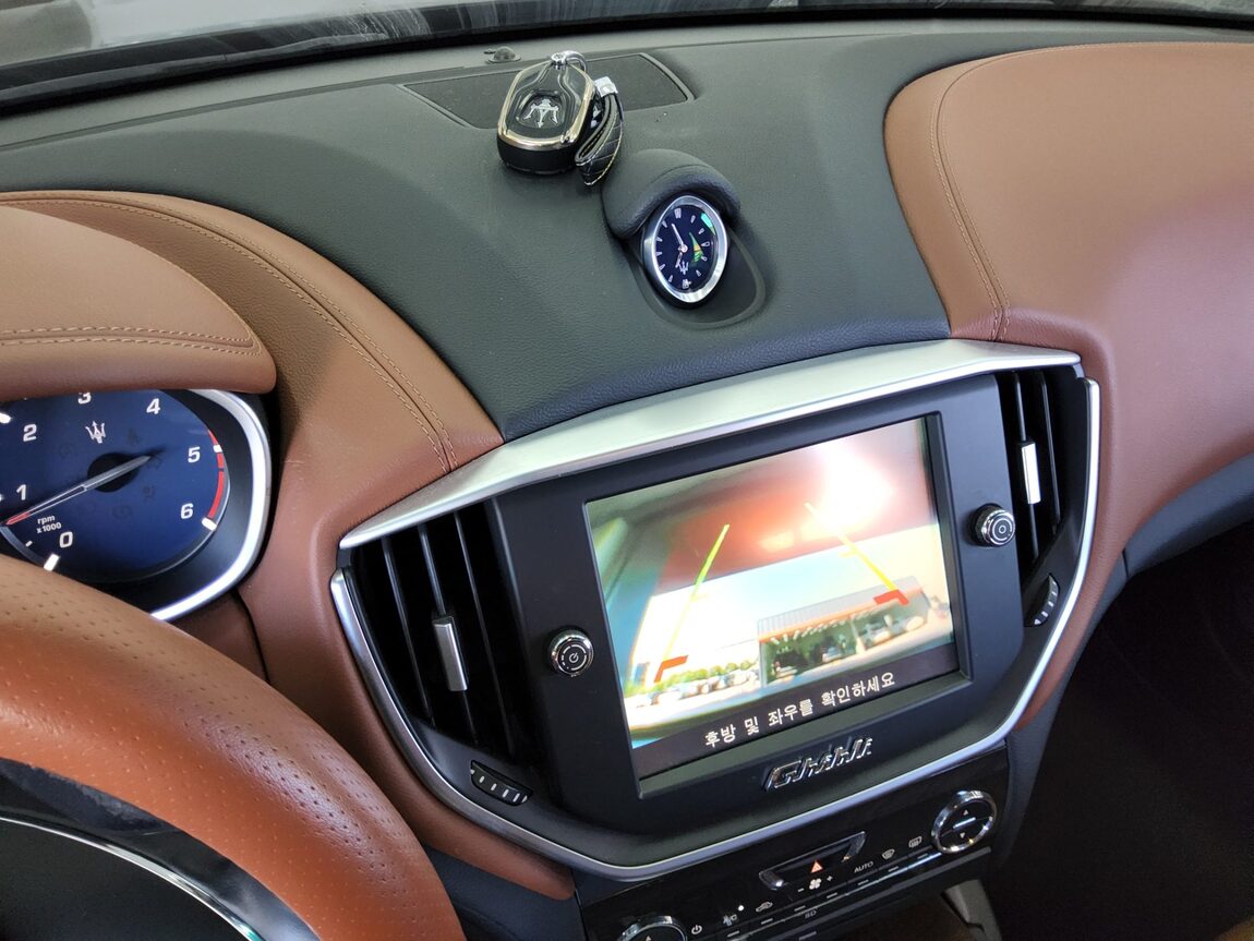 MASERATI GHIBLI (3RD GEN) 3.0 DIESEL 2016 - zdjęcie 19