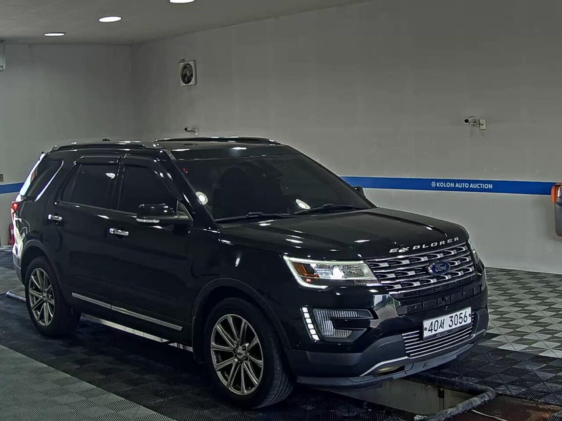 FORD EXPLORER (5TH GEN) 2.3 AWD LIMITED 2017 - zdjęcie 3