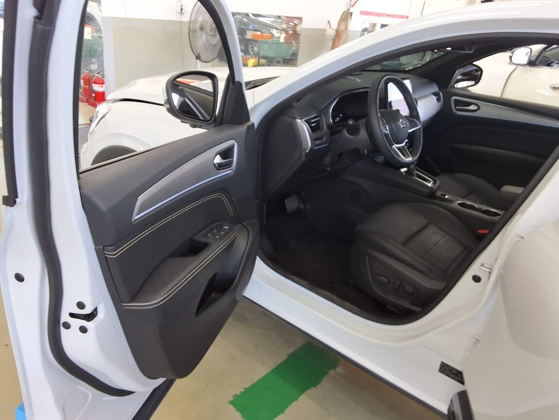 RENAULT (SAMSUNG) XM3 1.6 GTe INSPIRE 2024 - zdjęcie 10