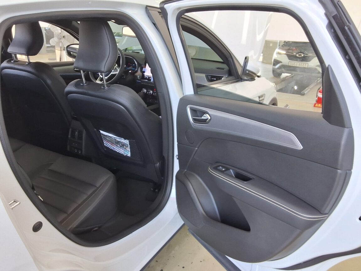 RENAULT (SAMSUNG) XM3 1.6 GTe INSPIRE 2024 - zdjęcie 13