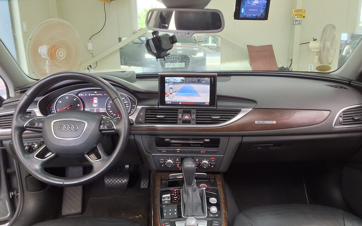 AUDI A6 (4TH GEN) 40 TDI QUATTRO COMFORT 2016 - zdjęcie 11