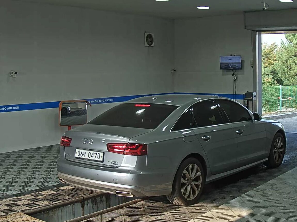 AUDI A6 (4TH GEN) 40 TDI QUATTRO COMFORT 2016 - zdjęcie 5
