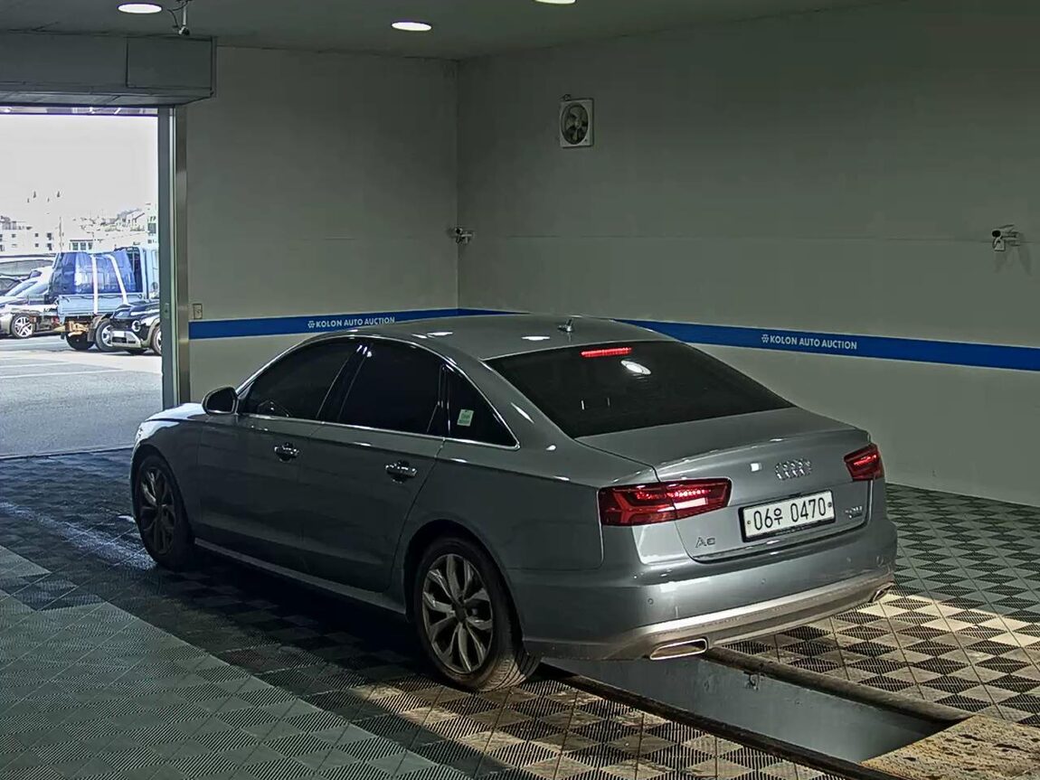 AUDI A6 (4TH GEN) 40 TDI QUATTRO COMFORT 2016 - zdjęcie 6