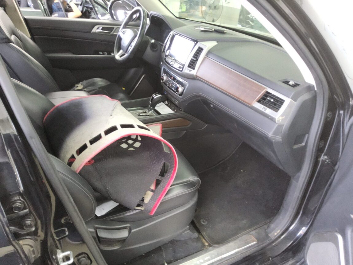 KG MOBILITY (SSANGYONG) G4 REXTON 2.2 4WD EURASIA EDITION 2018 - zdjęcie 14