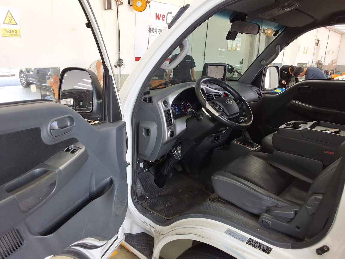 KIA BONGO III EV CARGO GL 2021 - zdjęcie 11