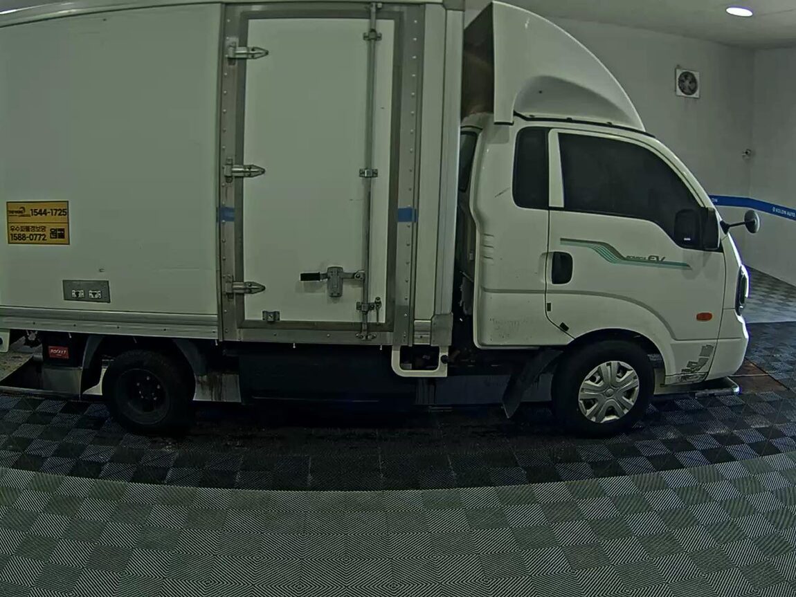 KIA BONGO III EV CARGO GL 2021 - zdjęcie 4