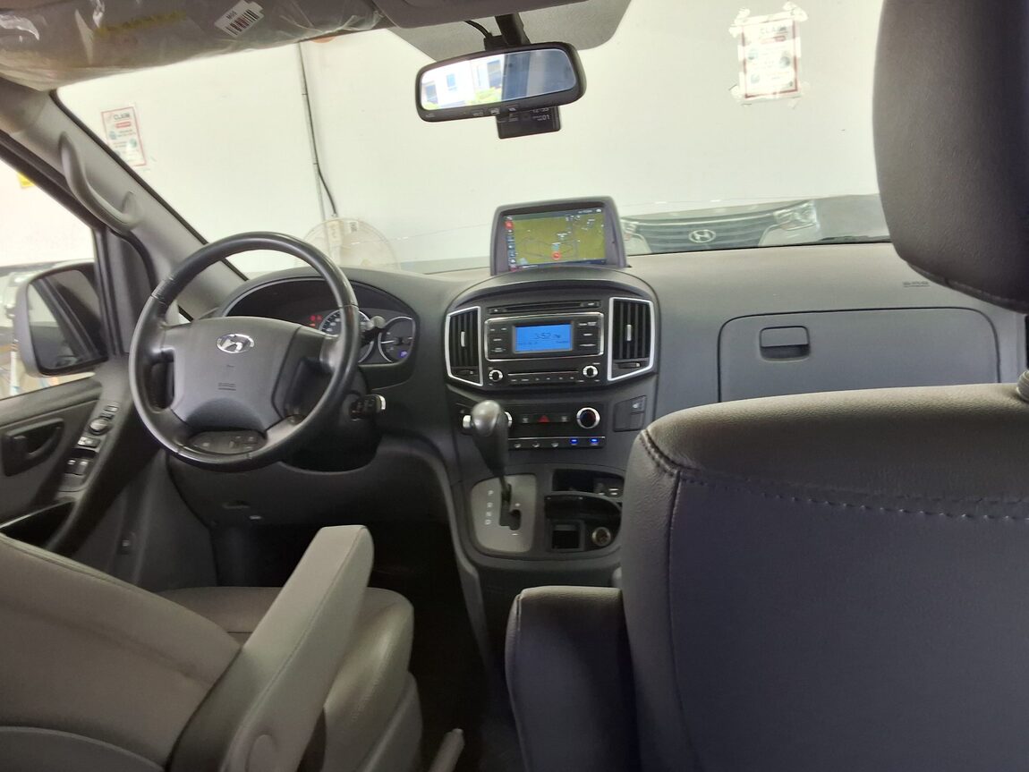 HYUNDAI THE NEW GRAND STAREX 5-SEATER DIESEL VAN SMART 2019 - zdjęcie 11