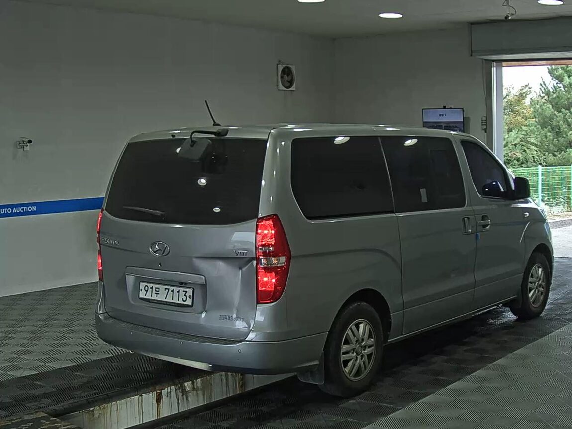 HYUNDAI THE NEW GRAND STAREX 5-SEATER DIESEL VAN SMART 2019 - zdjęcie 5