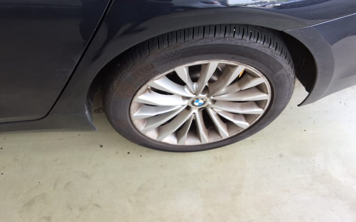 BMW 5 SERIES (7TH GEN) 520d LUXURY LINE PLUS 2018 - zdjęcie 24