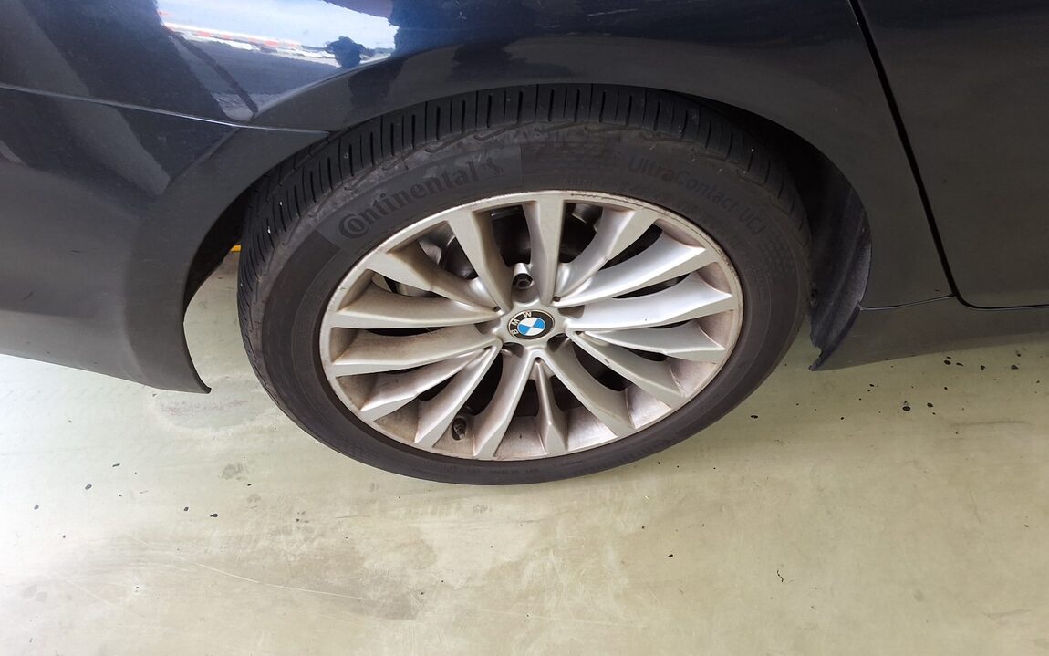 BMW 5 SERIES (7TH GEN) 520d LUXURY LINE PLUS 2018 - zdjęcie 26