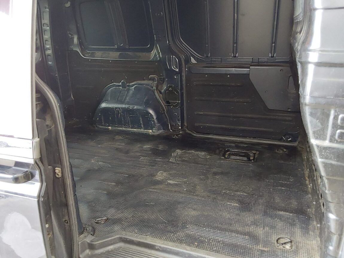 HYUNDAI STARIA 2.2 DIESEL CARGO 3-SEATER SMART 2022 - zdjęcie 13