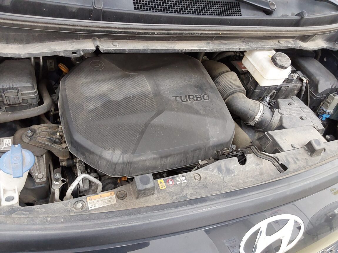 HYUNDAI STARIA 2.2 DIESEL CARGO 3-SEATER SMART 2022 - zdjęcie 18