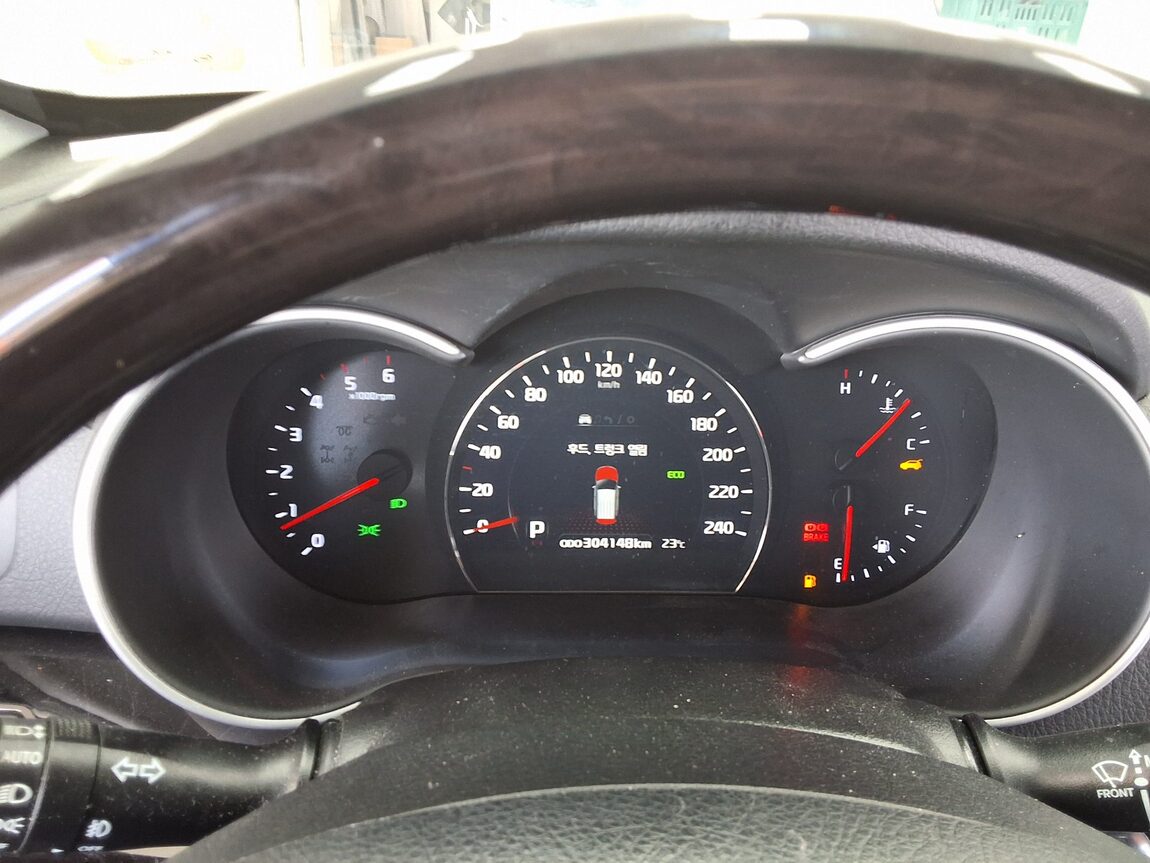 KIA NEW SORENTO R R2.0 2WD PRESTIGE 2014 - zdjęcie 9