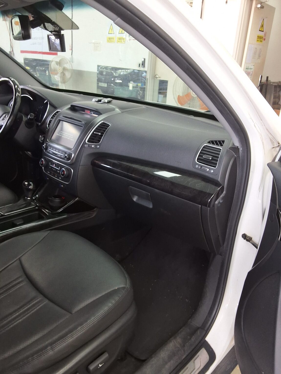 KIA NEW SORENTO R R2.0 2WD PRESTIGE 2014 - zdjęcie 14