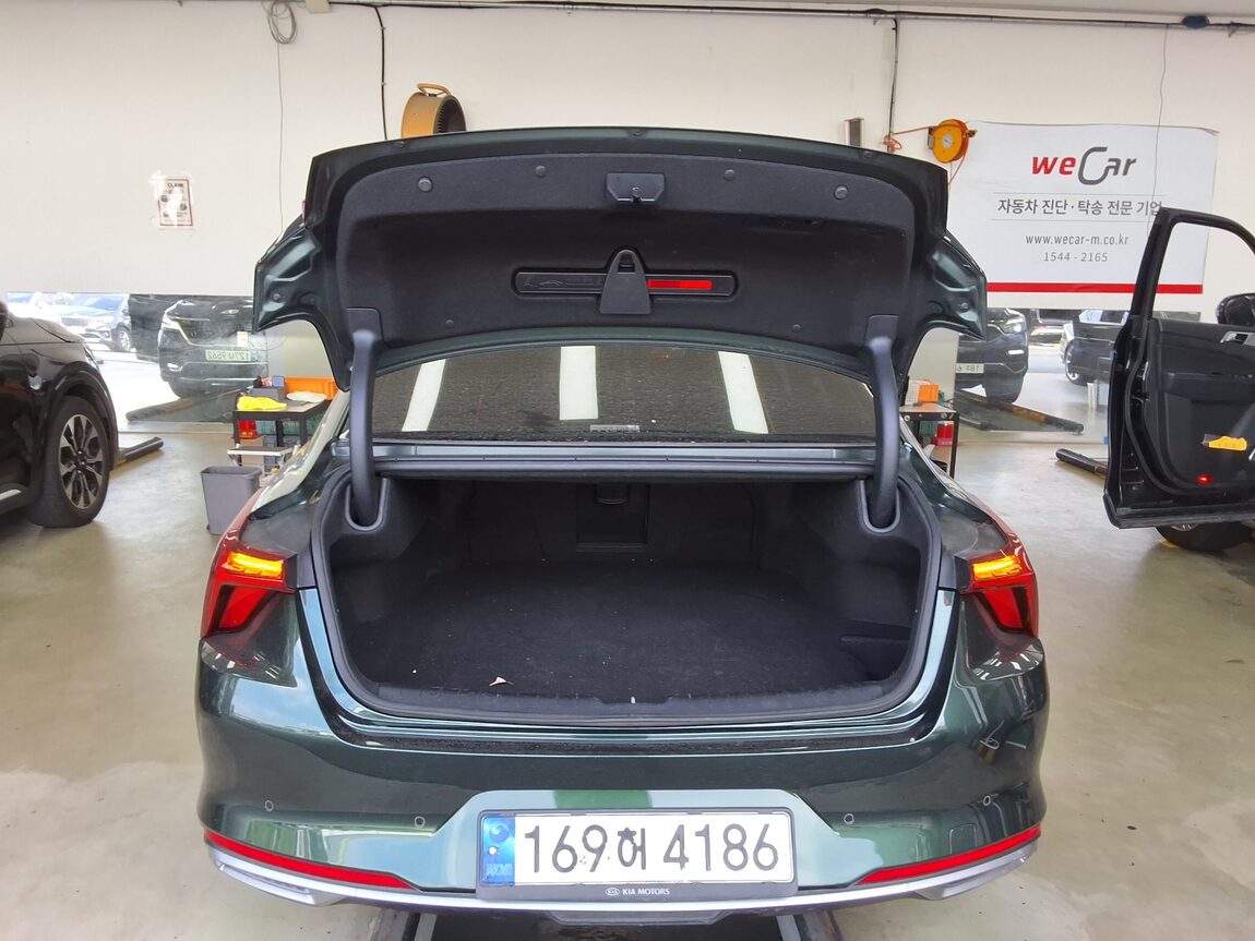 KIA K8 3.5 LPi GENERAL PRESTIGE 2022 - zdjęcie 15