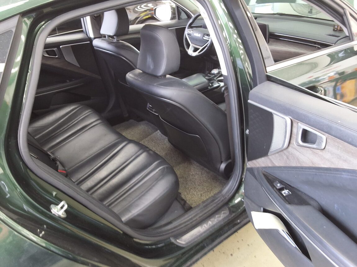 KIA K8 3.5 LPi GENERAL PRESTIGE 2022 - zdjęcie 13