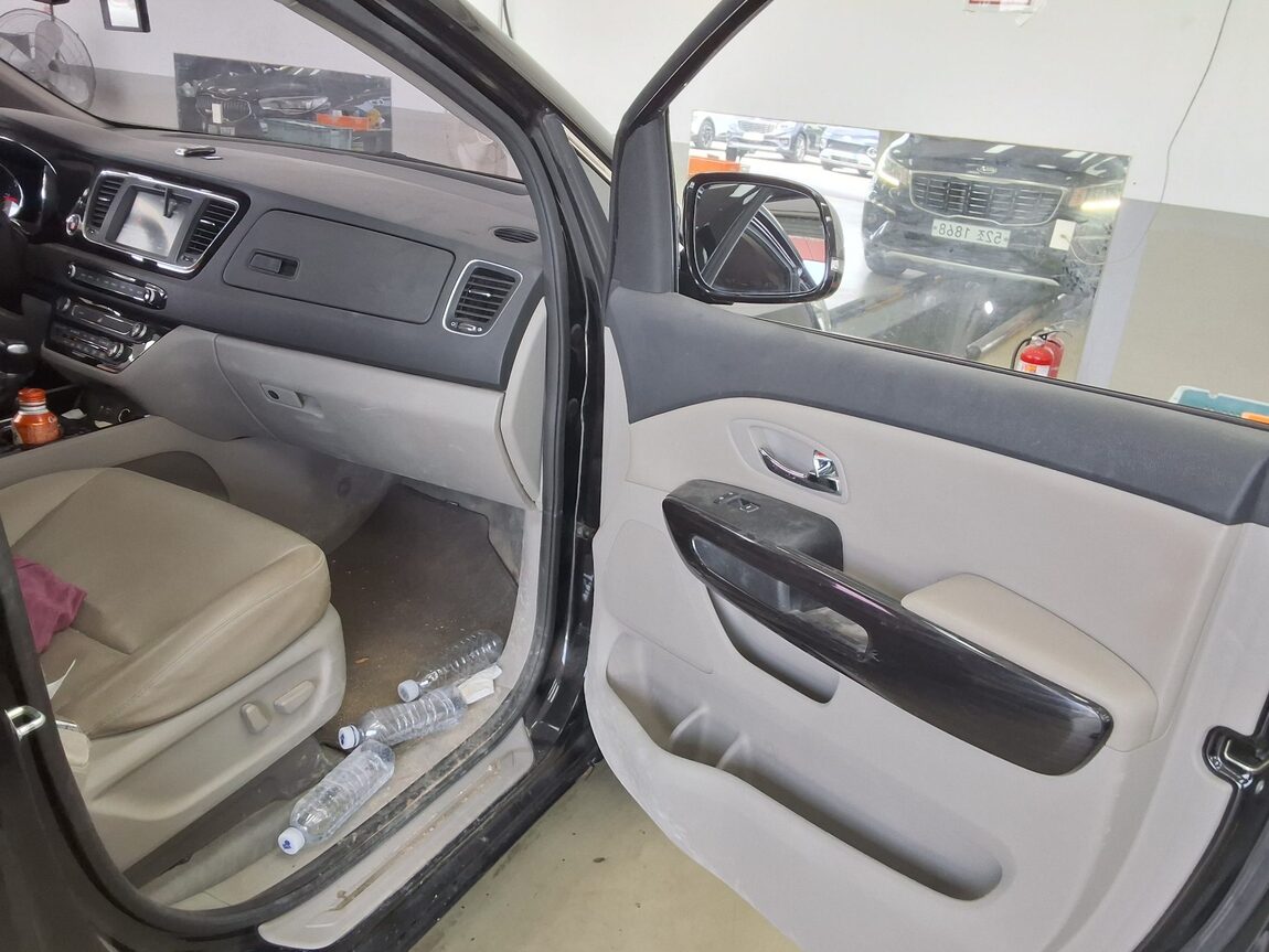 KIA THE NEW CARNIVAL 9-SEATER DIESEL PRESTIGE 2019 - zdjęcie 14