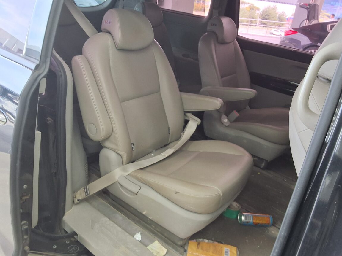 KIA THE NEW CARNIVAL 9-SEATER DIESEL PRESTIGE 2019 - zdjęcie 13