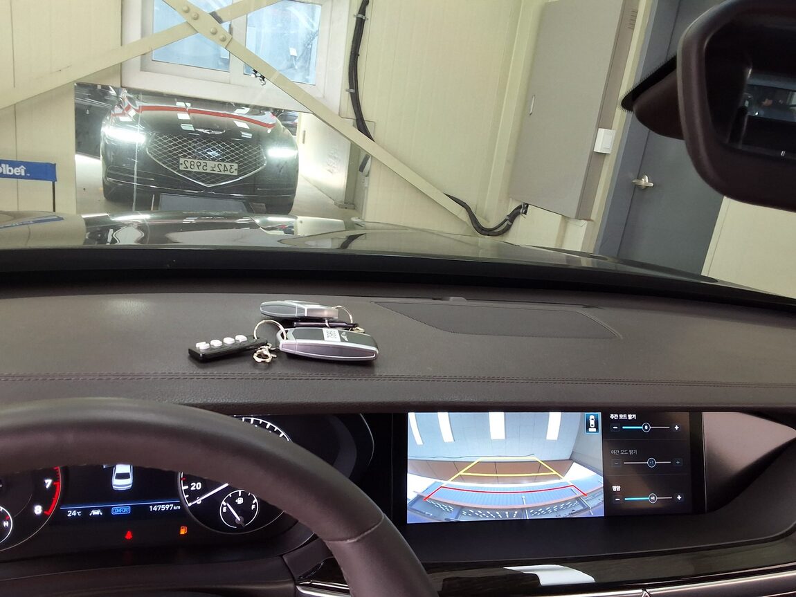 GENESIS G90 3.8 AWD COMPANY EXECUTIVE USE 2020 - zdjęcie 25