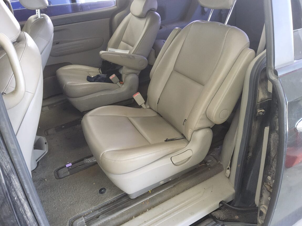 KIA ALL NEW CARNIVAL 9-SEATER DIESEL LUXURY 2017 - zdjęcie 12