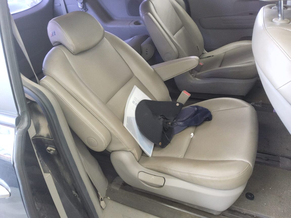 KIA ALL NEW CARNIVAL 9-SEATER DIESEL LUXURY 2017 - zdjęcie 13