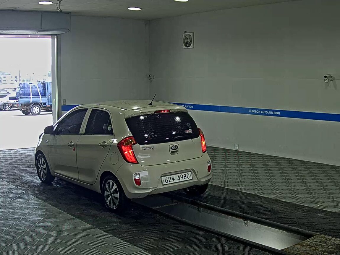 KIA ALL NEW MORNING GASOLINE DELUXE 2013 - zdjęcie 6