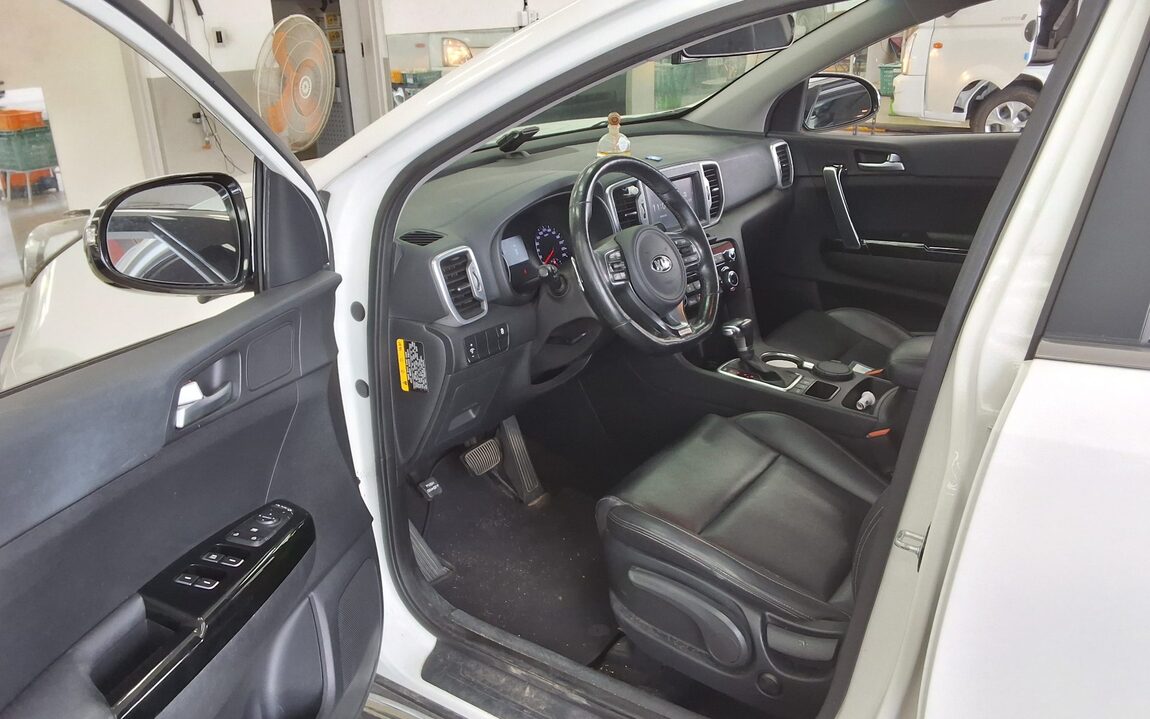 KIA NEW SPORTAGE R2.0 2WD PRESTIGE 2016 - zdjęcie 10