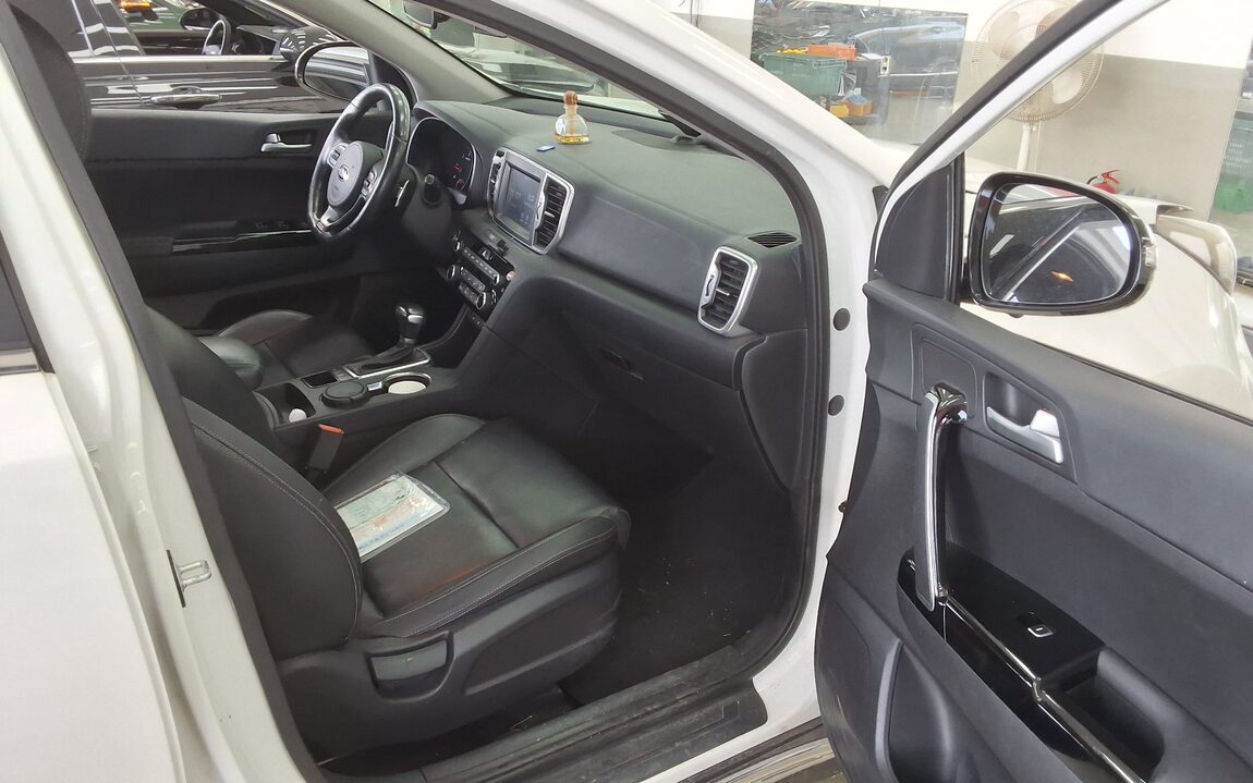 KIA NEW SPORTAGE R2.0 2WD PRESTIGE 2016 - zdjęcie 14